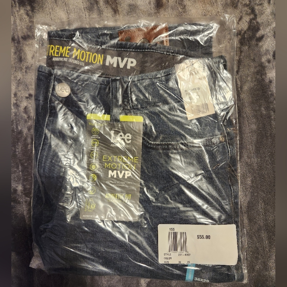 Lee extreme motion MVP Athletic fit jeans 36x29